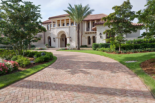 Best Driveway Pavers Near Me  in Vassar, MI